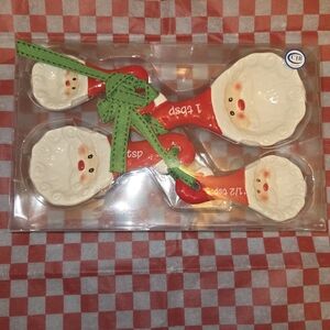 NWT Christmas Ceramic Measuring Spoons